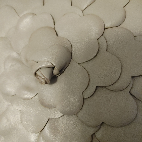 Patricia Nash Cassini Wristlet/Clutch - Picture 6 of 6